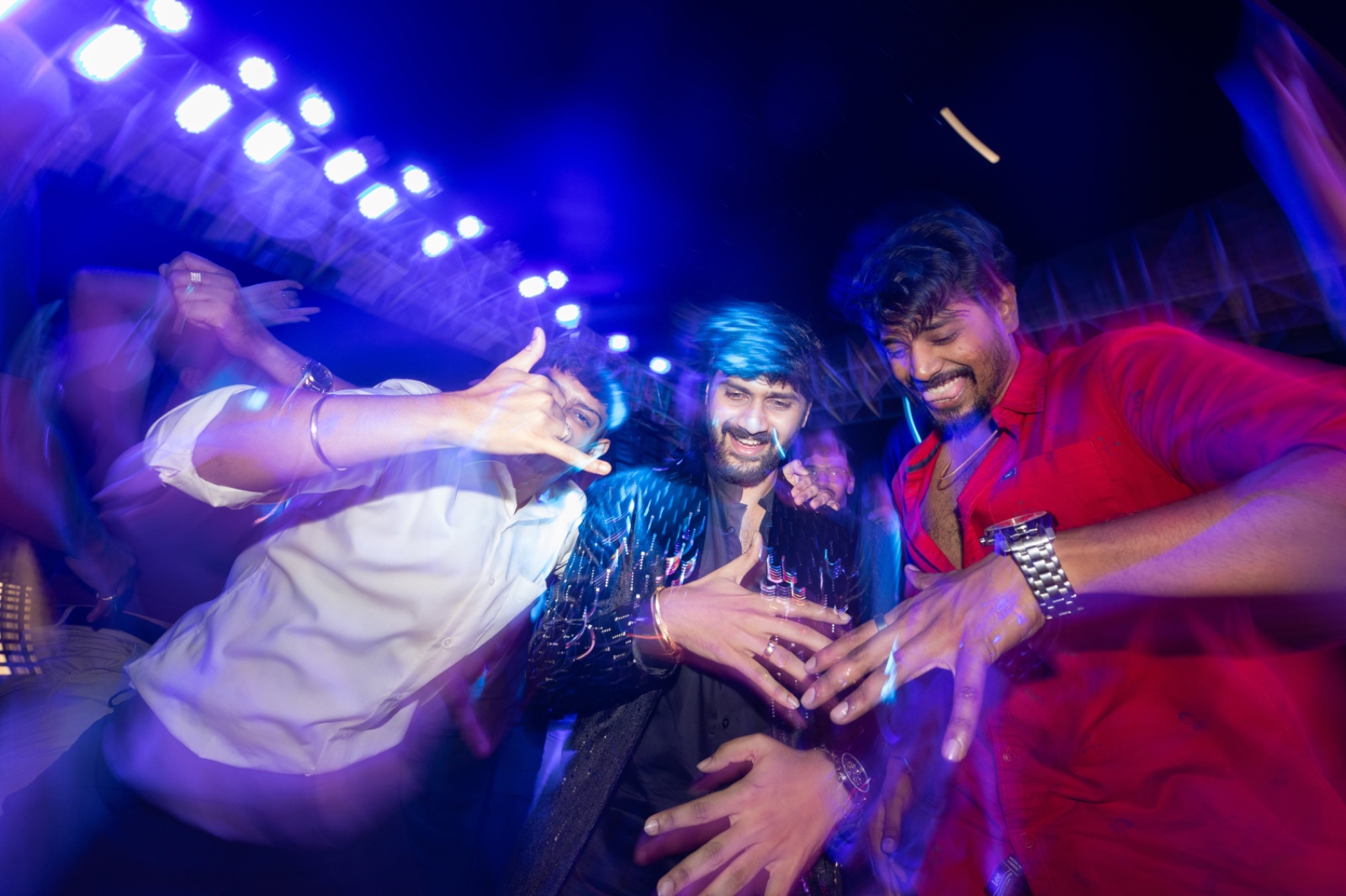 Dancing guests